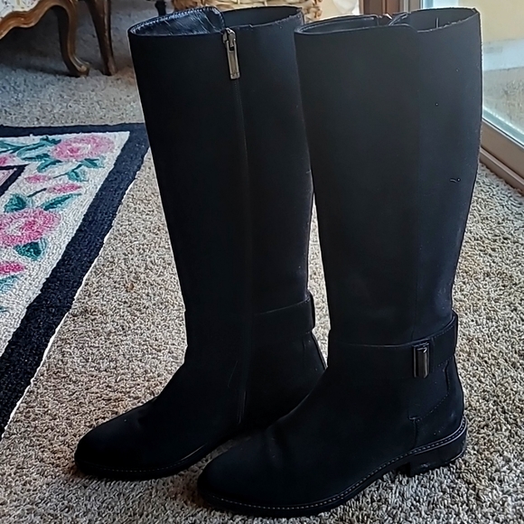 Aquatalia Shoes - Aquatalia black sude leather boots,  size 7